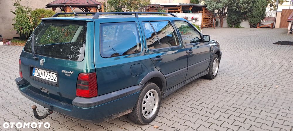 Volkswagen Golf - 8