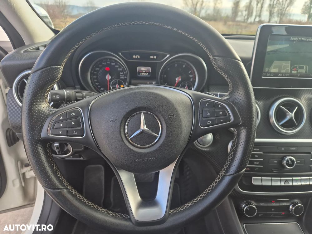 Mercedes-Benz A 180 (BlueEFFICIENCY) 7G-DCT - 11
