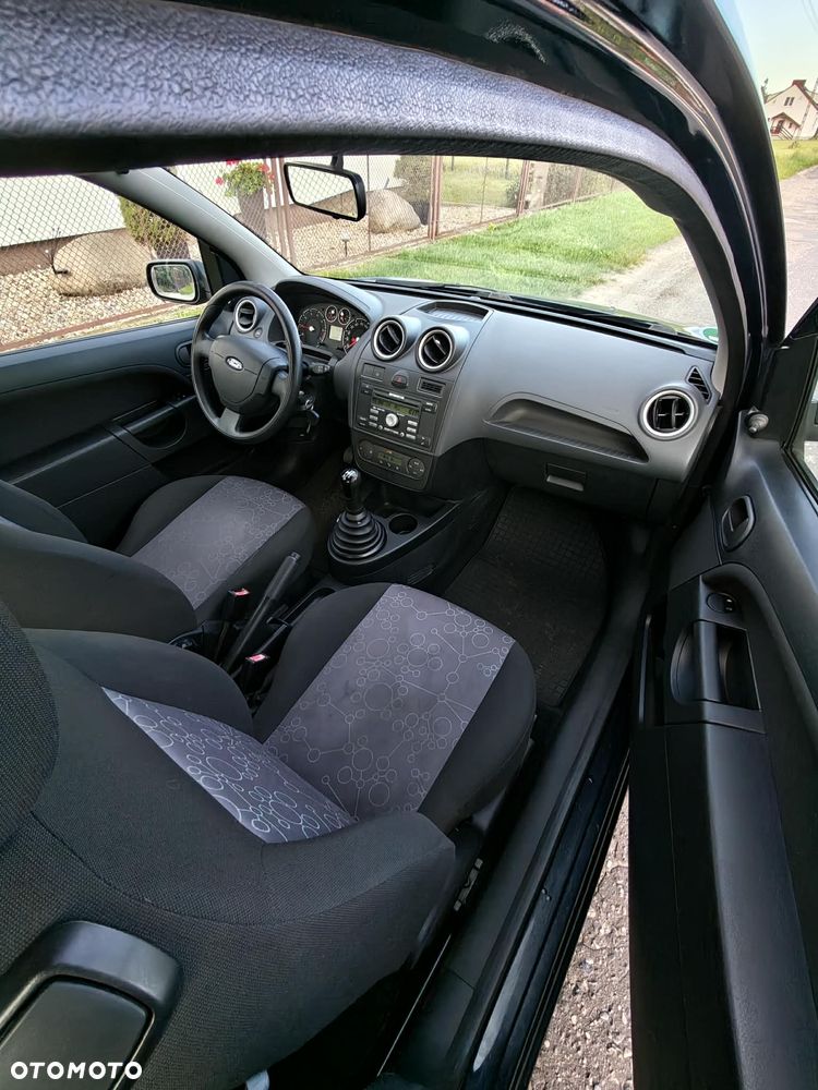 Ford Fiesta - 6