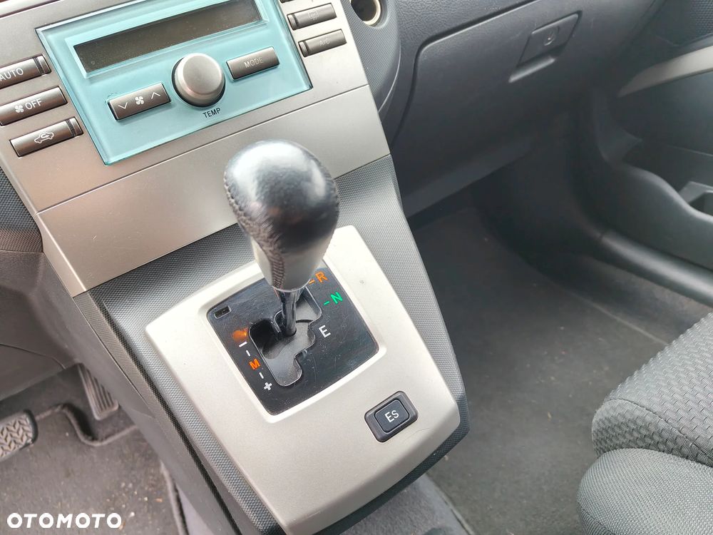 Toyota Corolla Verso 1.8 Sol 7os MM - 21