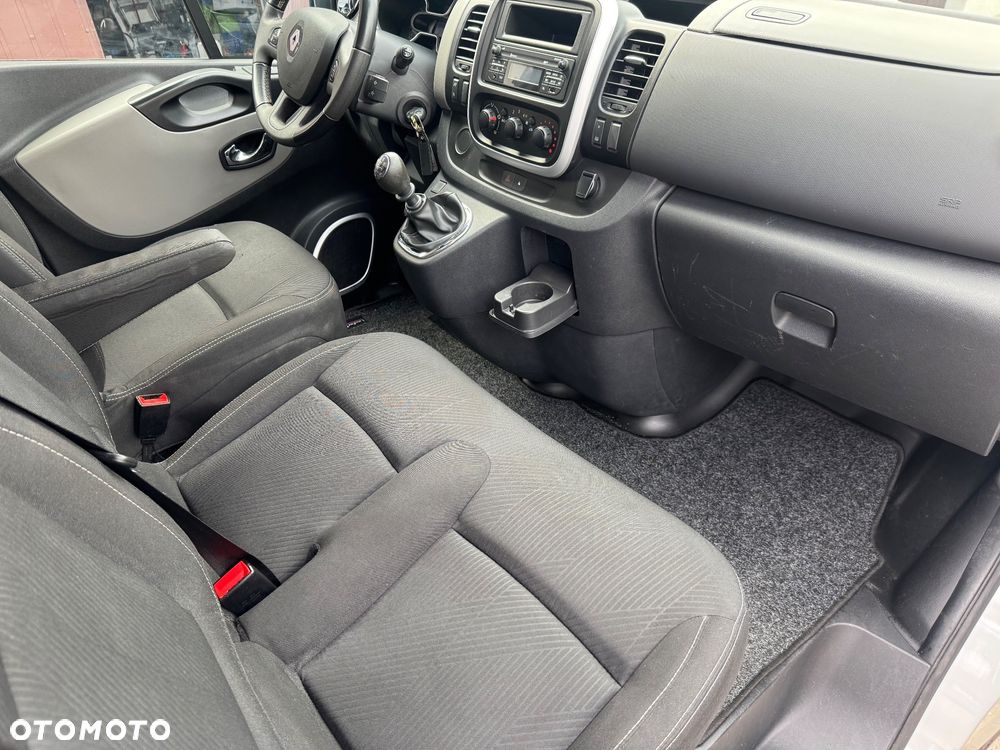 Renault Trafic - 6