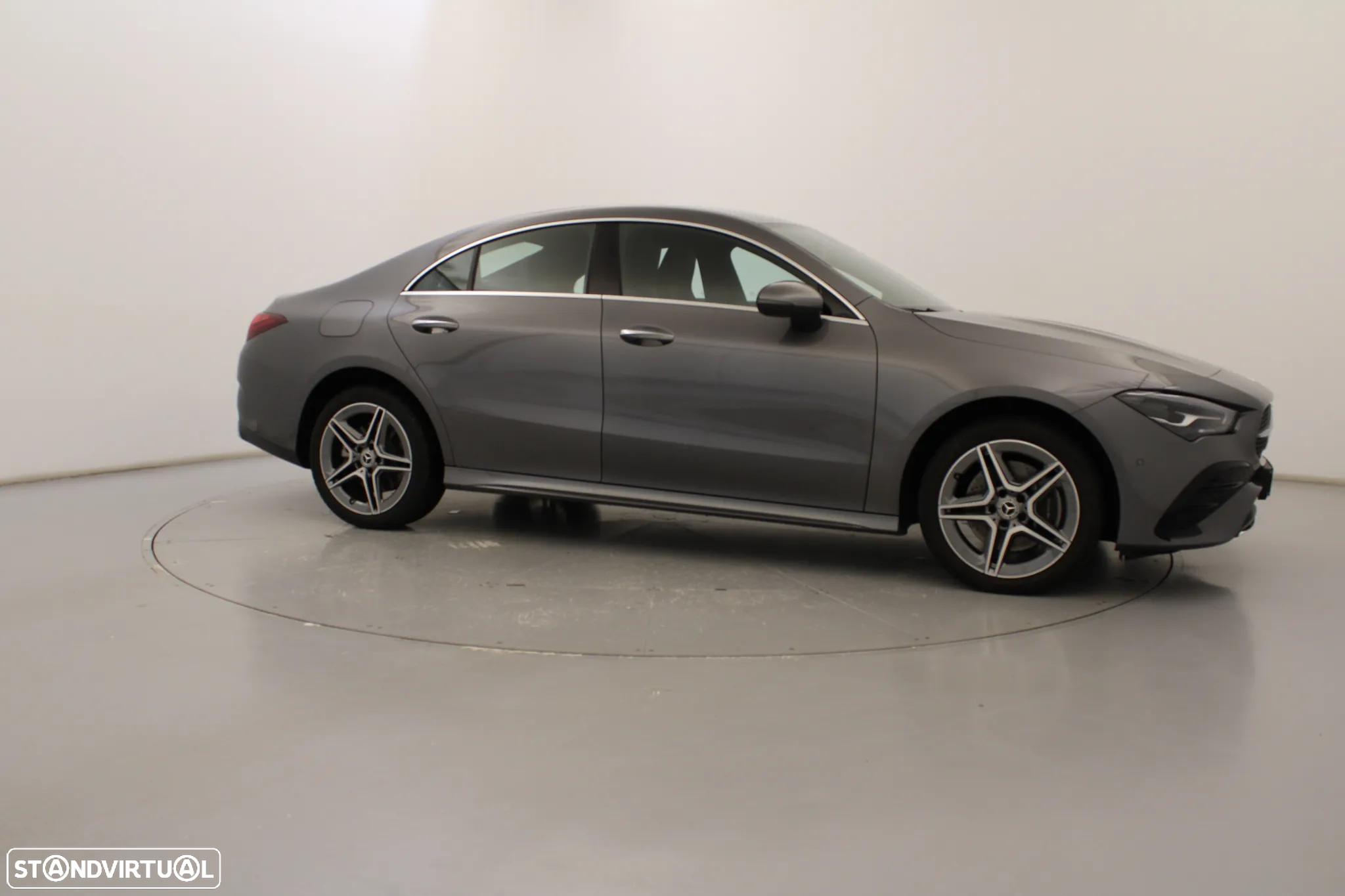 Mercedes-Benz CLA 250 e AMG Line - 3