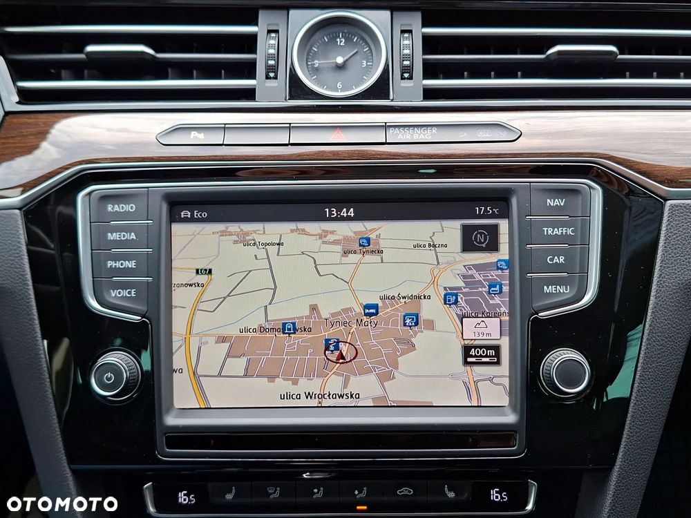 Volkswagen Passat 2.0 TDI (BlueMotion Technology) Highline - 33