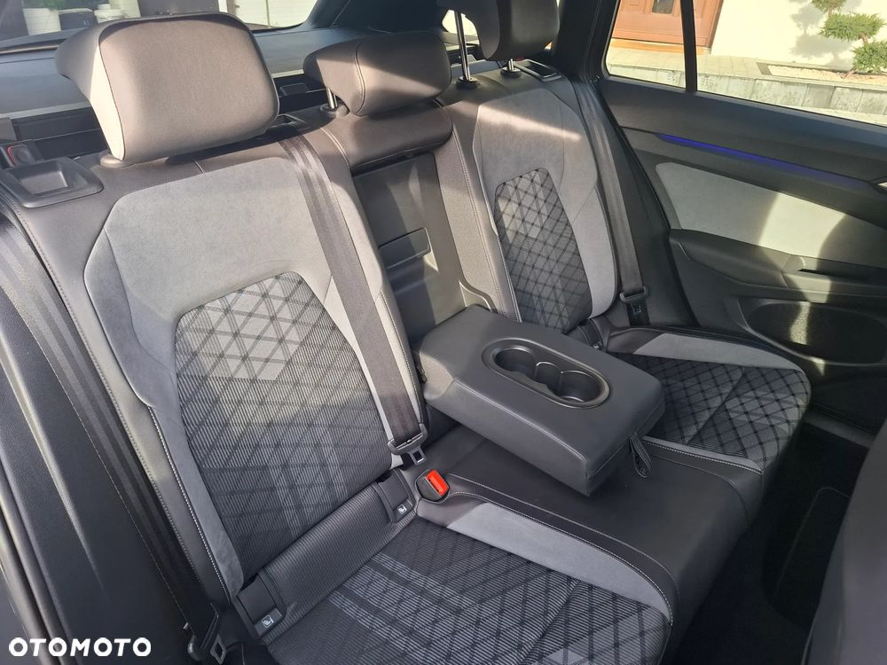 Volkswagen Golf 2.0 TDI SCR DSG R-Line - 19