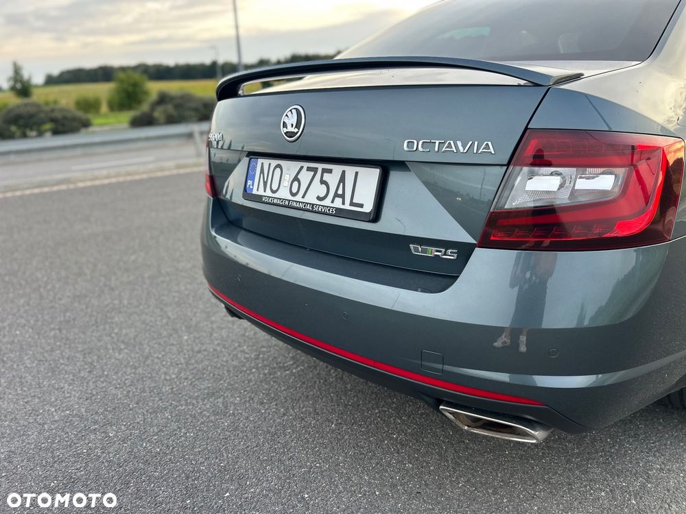 Skoda Octavia 2.0 TSI RS Challenge 245 DSG - 3
