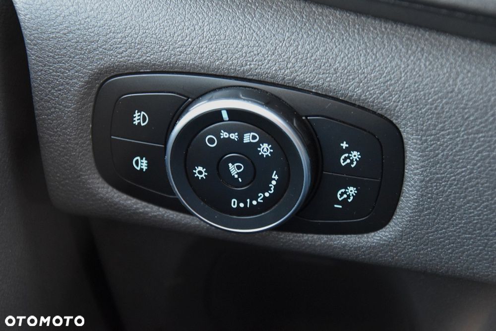 Ford TRANSIT CUSTOM 300 L2H1 - 25