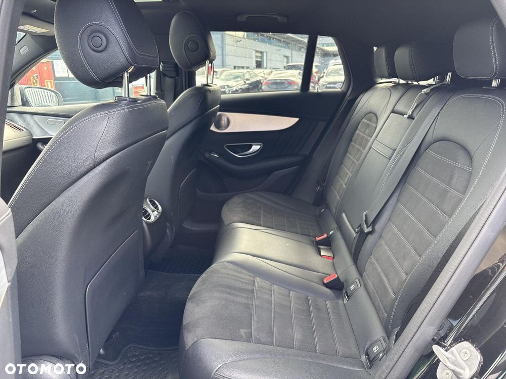 Mercedes-Benz EQC - 22