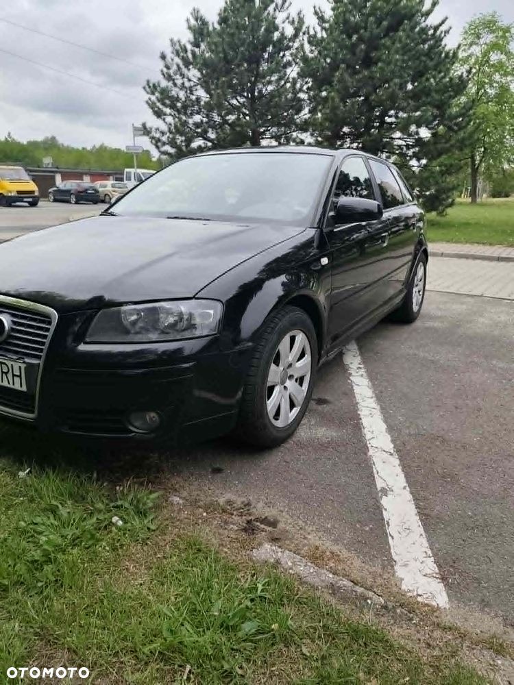Audi A3 Sportback - 1
