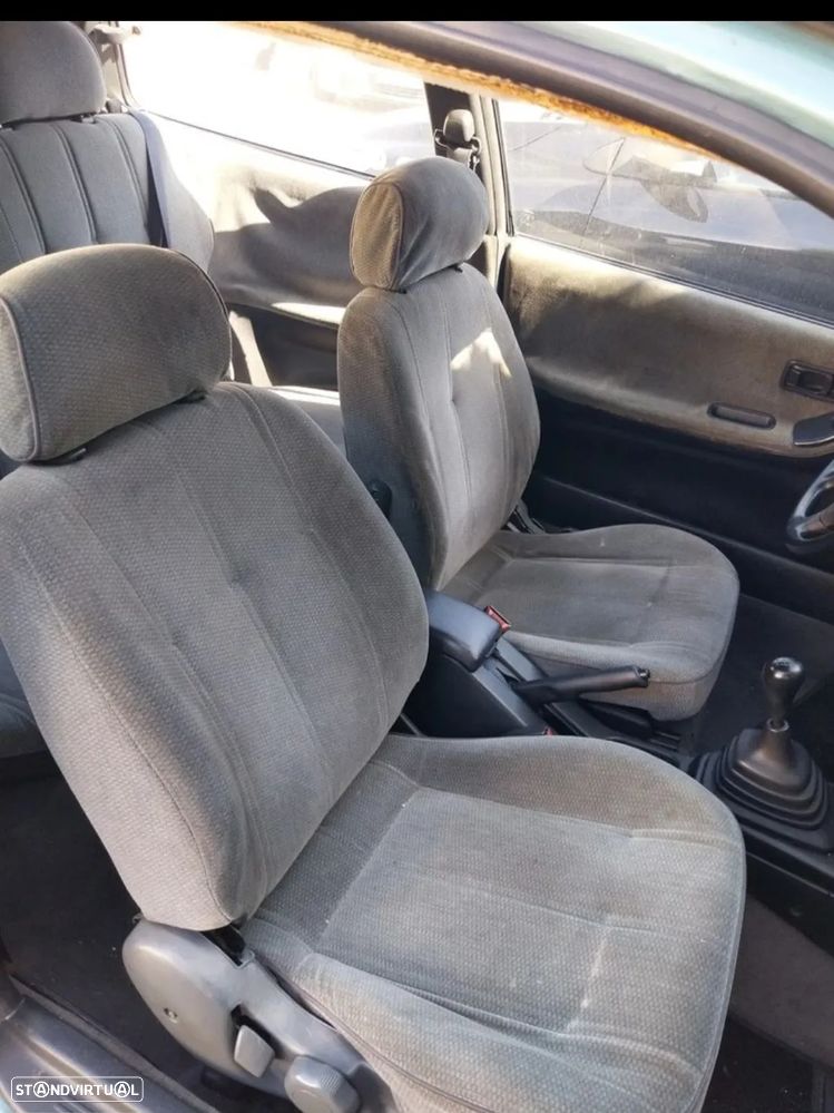 Nissan Sunny Hatchback 1.4 SLX - 5