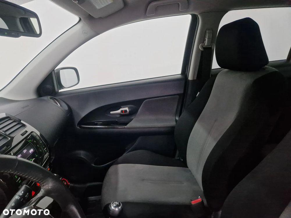 Toyota Urban Cruiser - 20