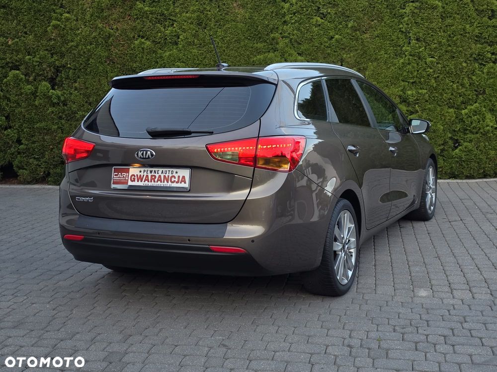 Kia Ceed 1.6 GDI DCT Platinum Edition - 32