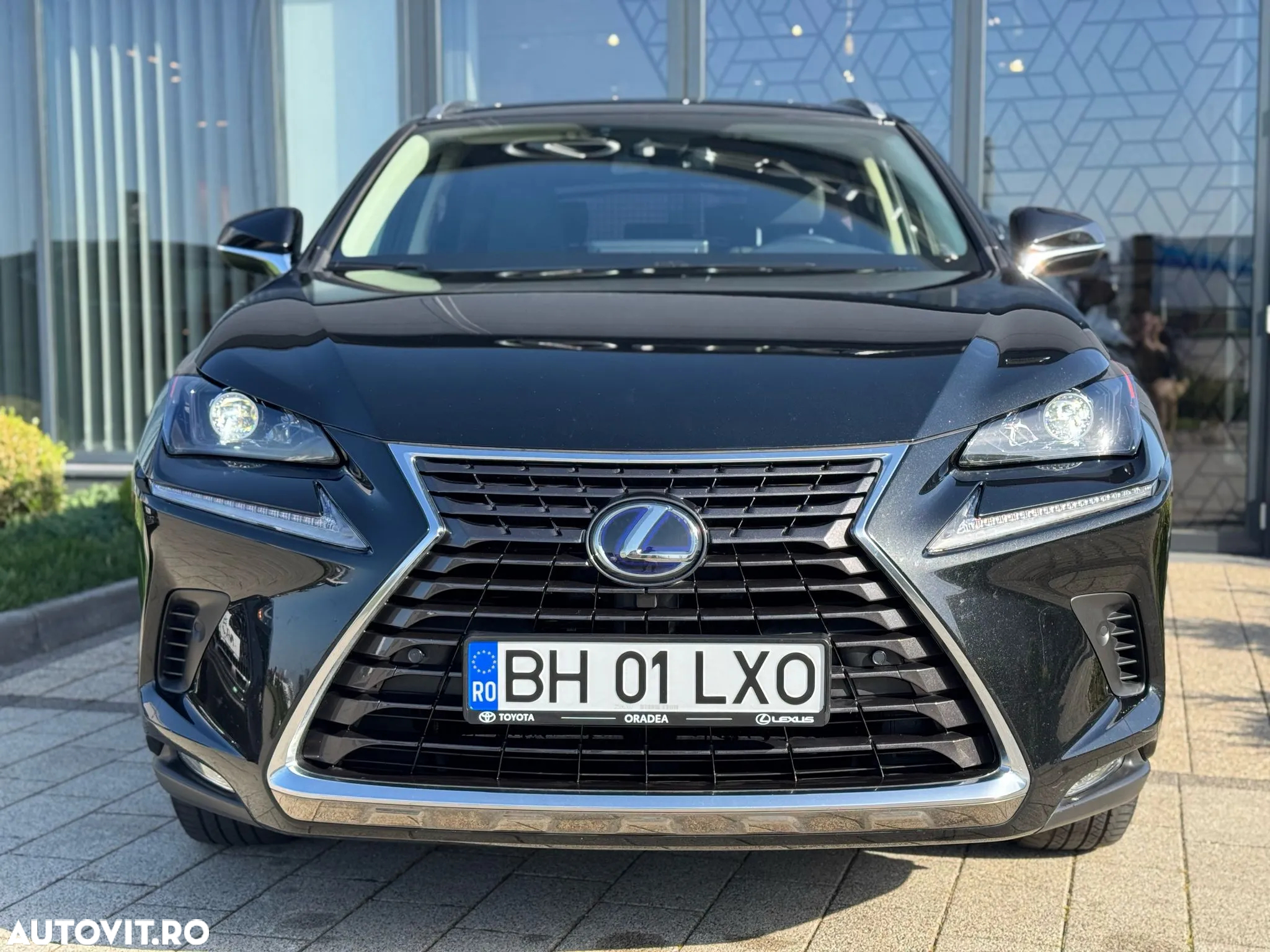 Lexus Seria NX 300h FWD Executive Plus - 3
