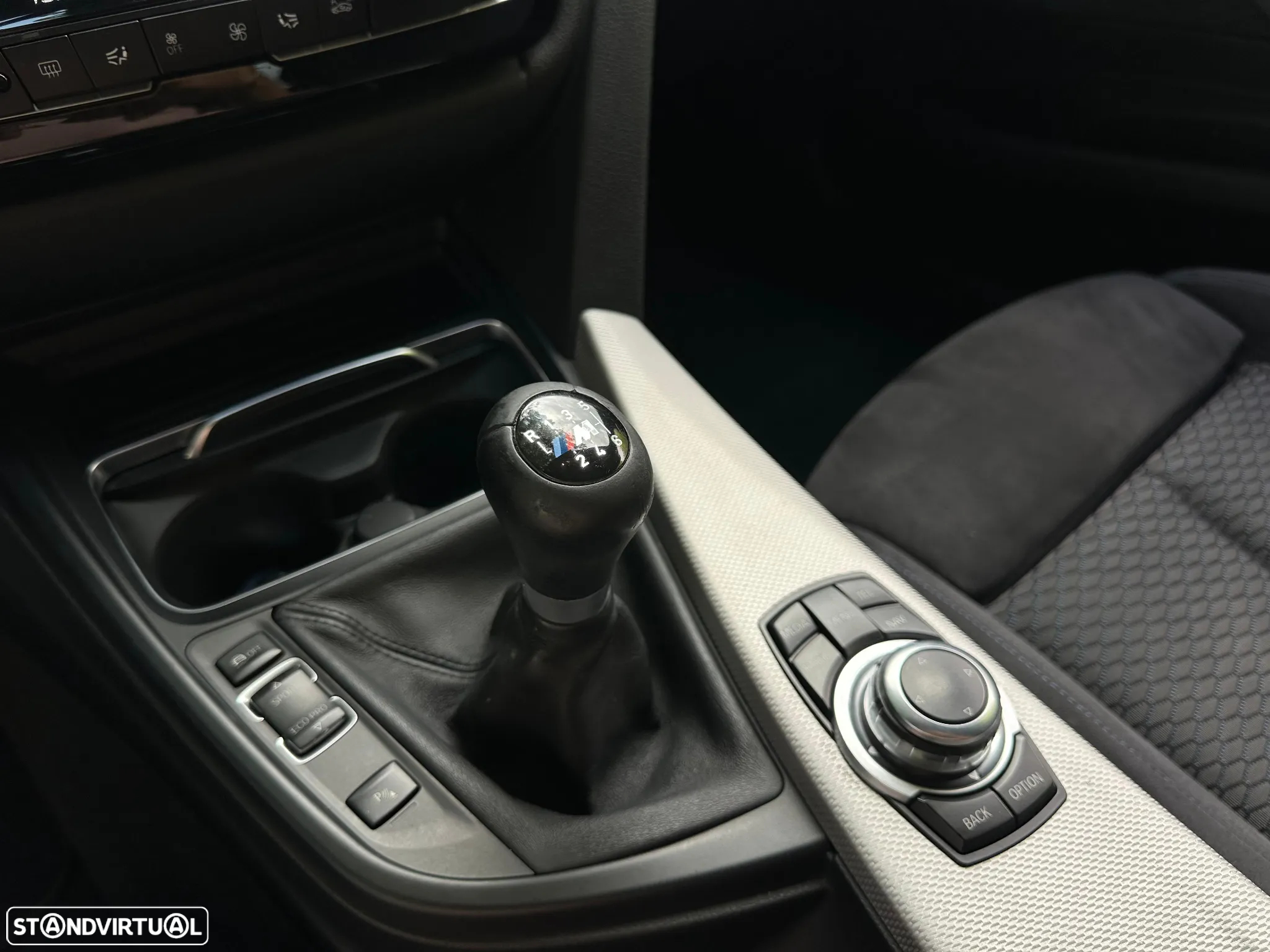 BMW 318 Gran Turismo d Pack M - 24