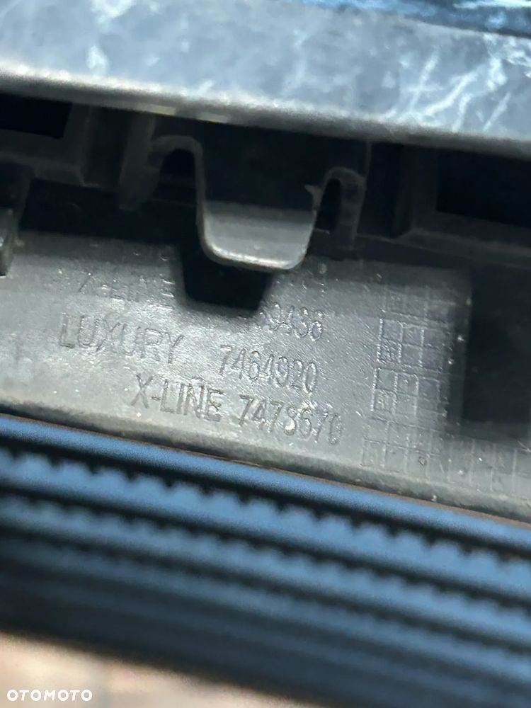 BMW X3 G01 X4 G02 KRATKA OZDOBNA NERKA GRILL ATRAPA PRAWA CZARNA 7464920 - 3