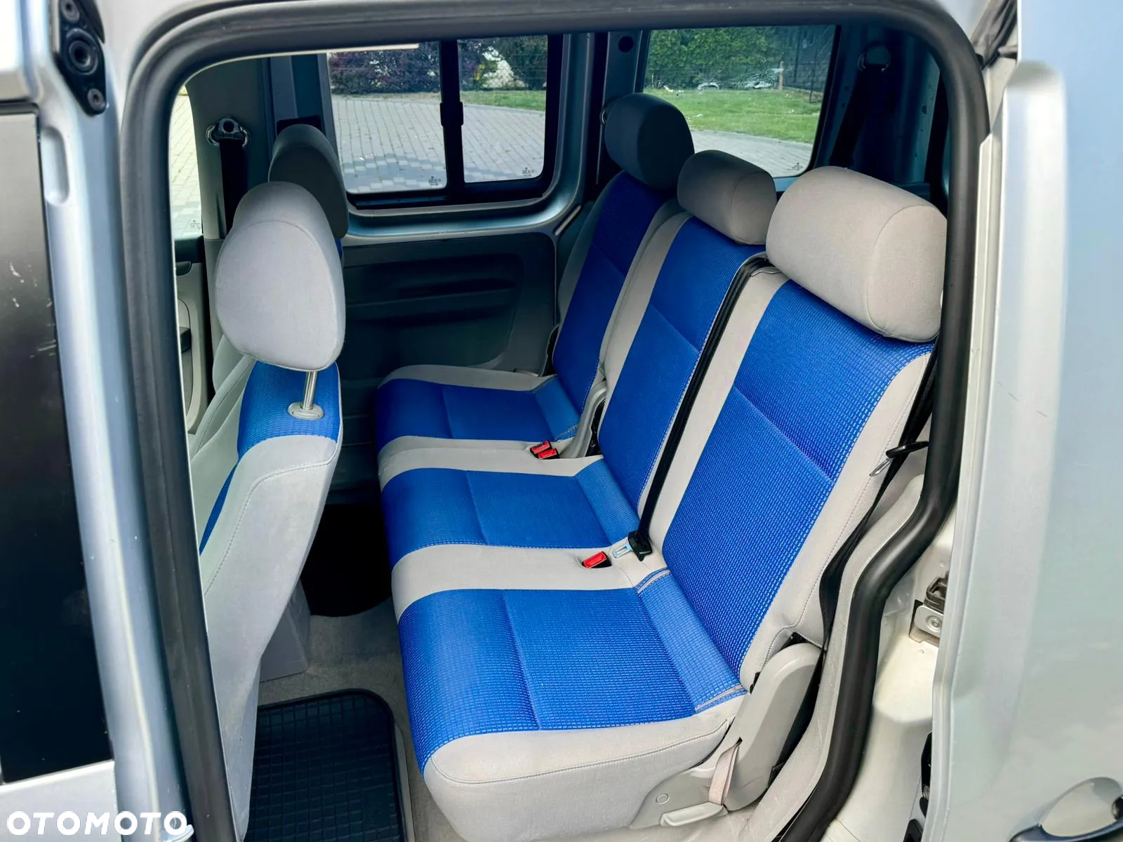 Volkswagen Caddy - 10