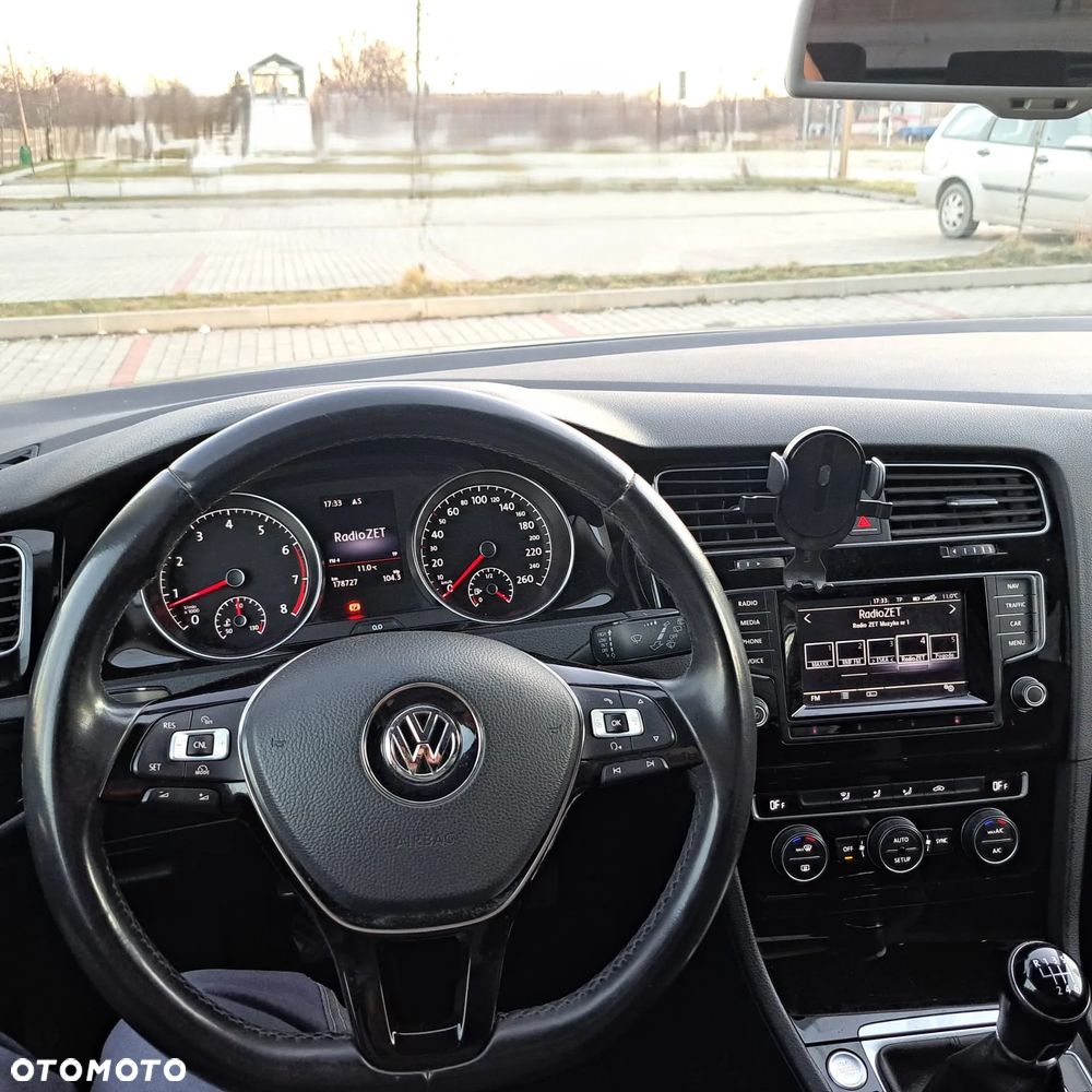 Volkswagen Golf 1.4 TSI BMT Highline - 22