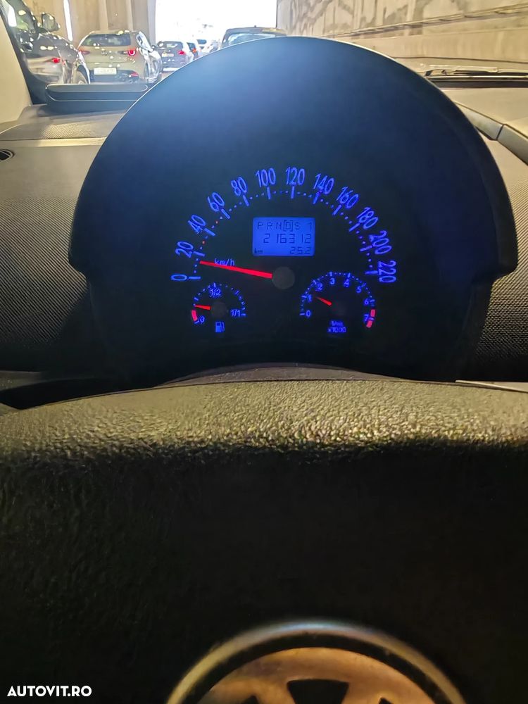 Volkswagen New Beetle 2.0 Automatik - 12