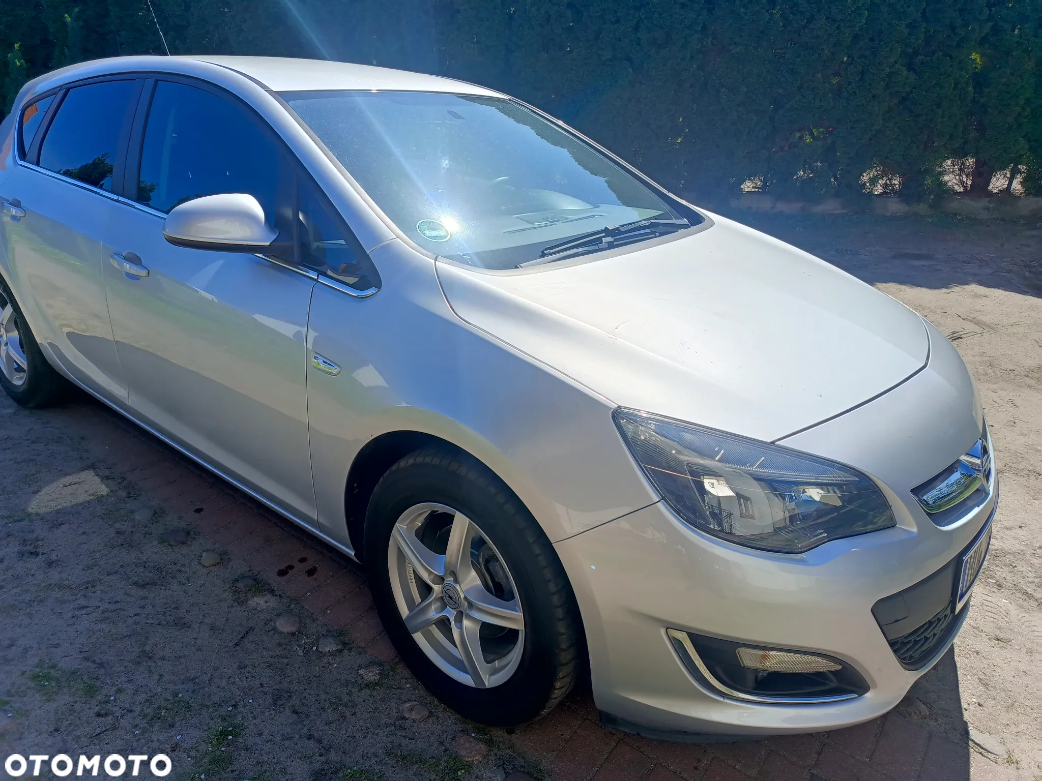 Opel Astra 1.4 EcoFLEX Design Edition - 2