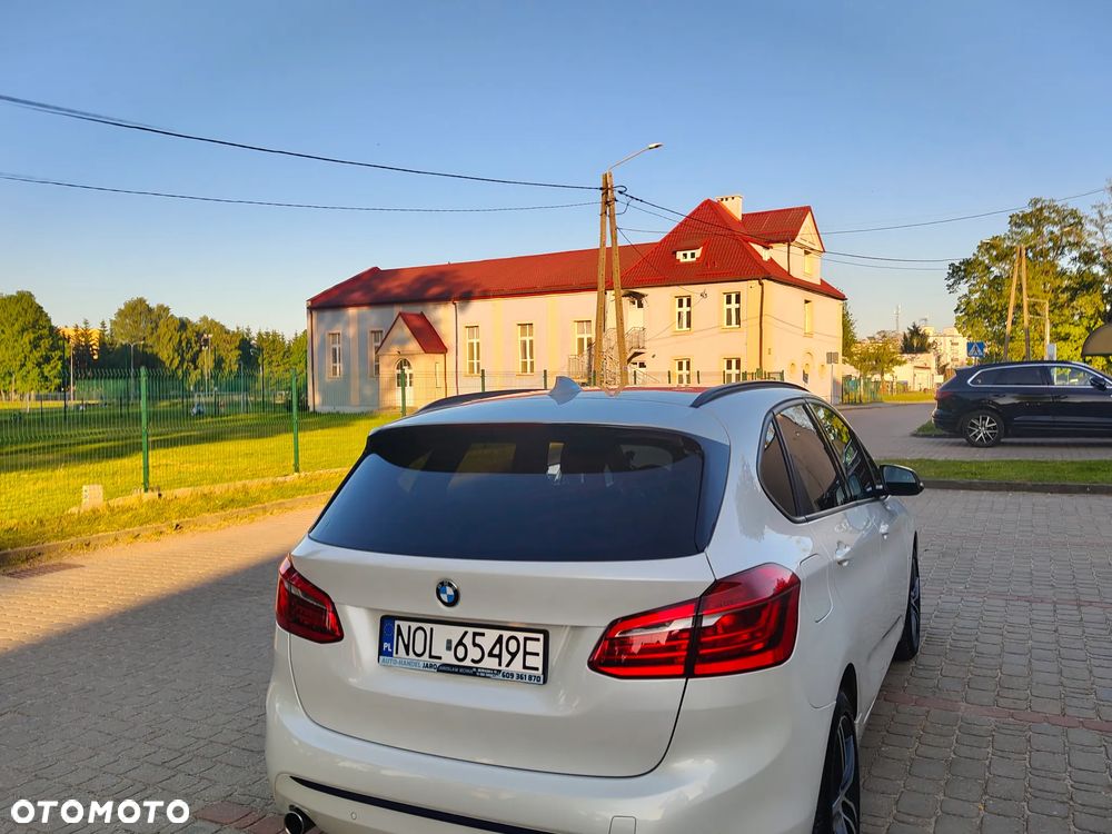 BMW Seria 2 218d Sport - 31