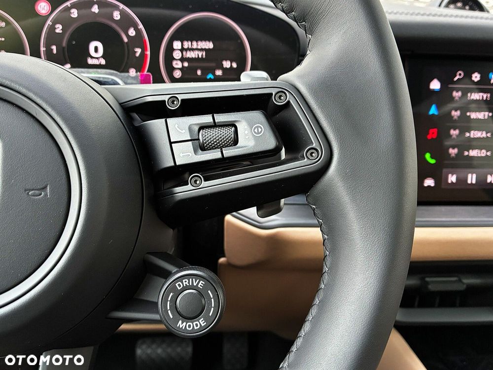 Porsche Cayenne - 23