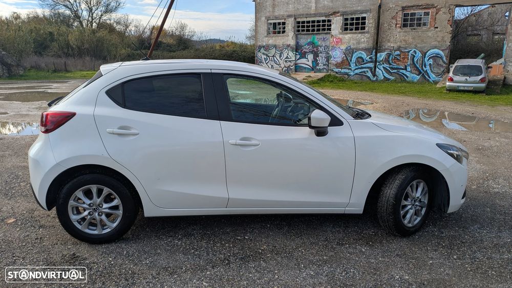 Mazda 2 1.5 Sky.Evolve Navi - 4