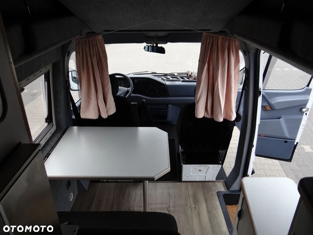 Mercedes-Benz SPRINTER - 13