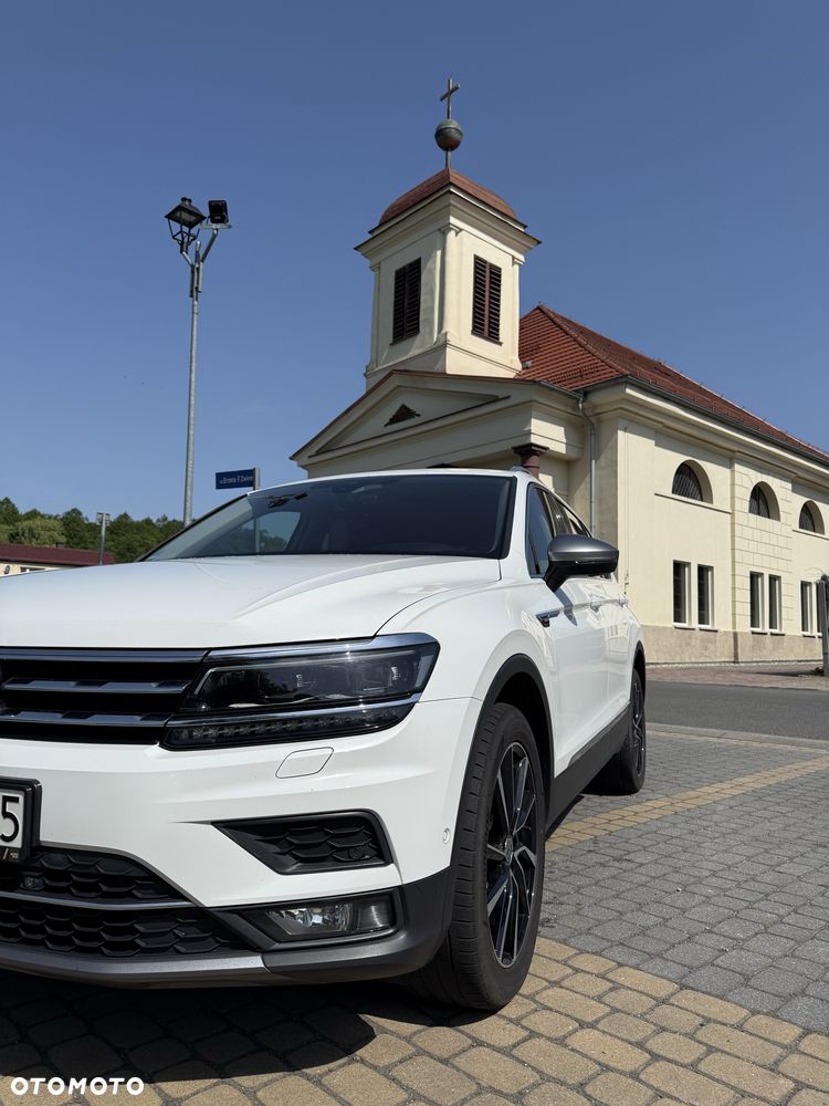 Volkswagen Tiguan - 1