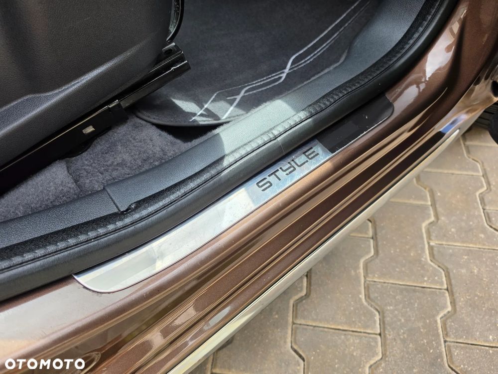Peugeot 3008 1.6 HDi Style - 35