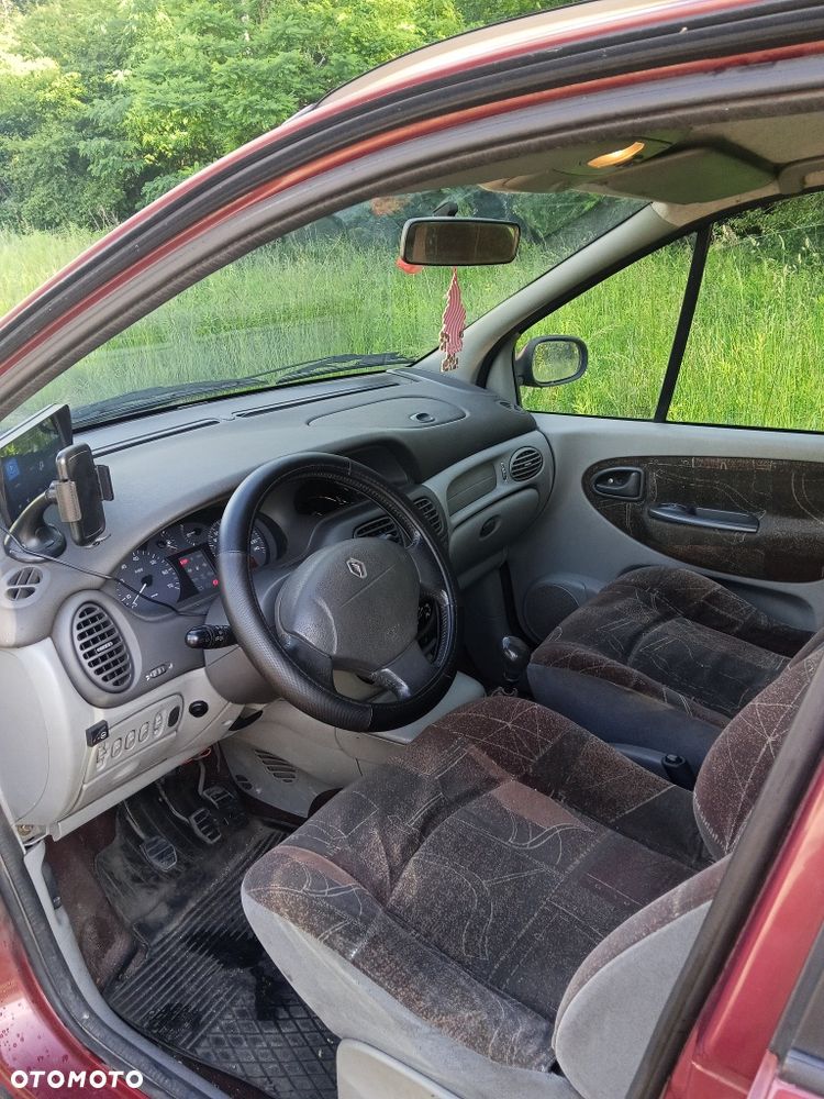 Renault Scenic - 5