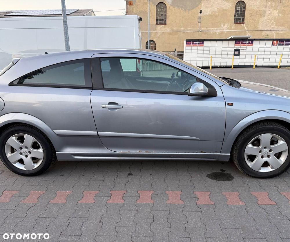 Opel Astra 1.8 Sport - 4