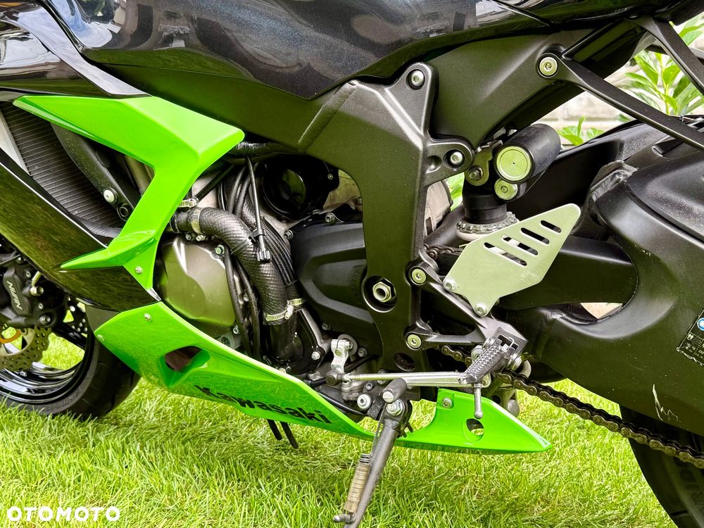 Kawasaki ZXR - 23