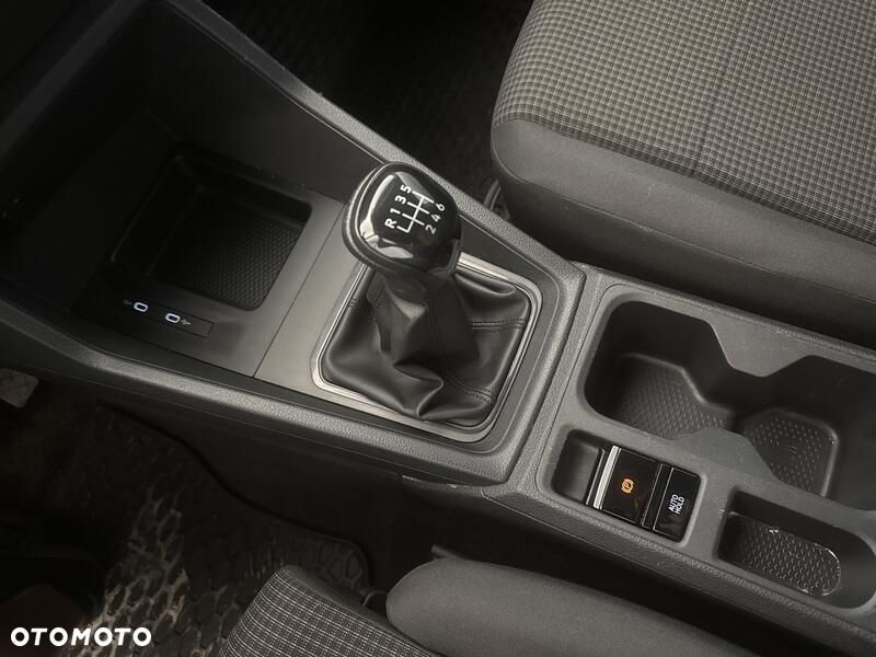 Volkswagen Caddy - 16