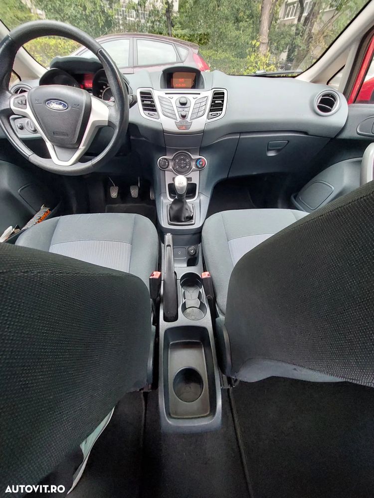 Ford Fiesta 1.25i Trend - 10