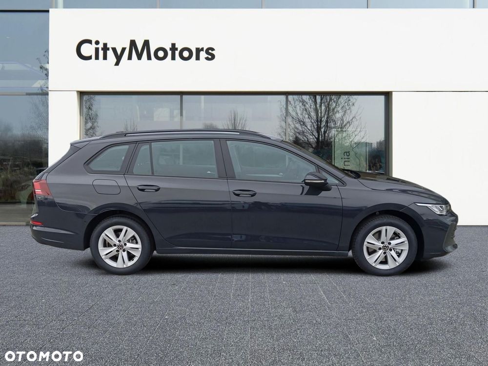 Volkswagen Golf - 8