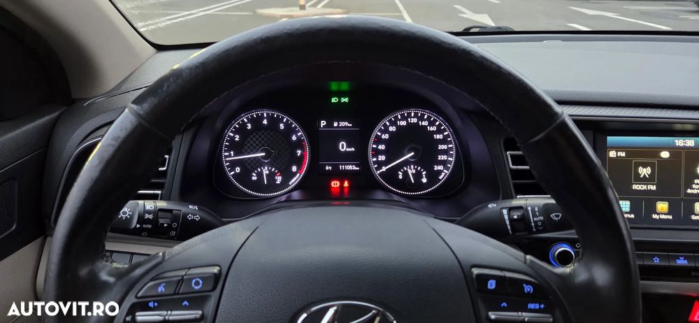 Hyundai Elantra 1.6 MPi Aut. Exclusive - 8