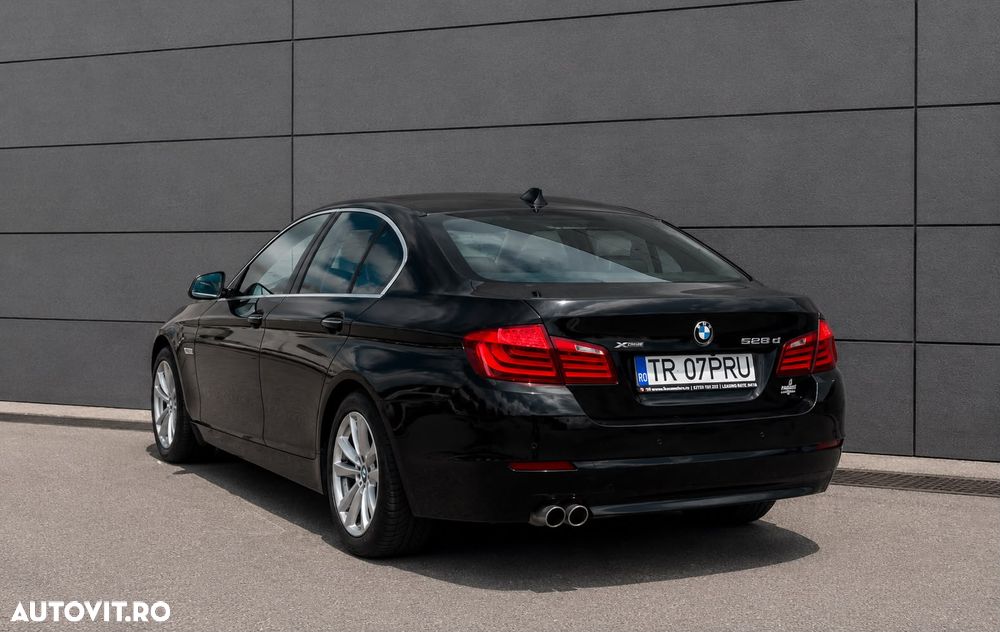 BMW Seria 5 525d xDrive Sport-Aut. - 4