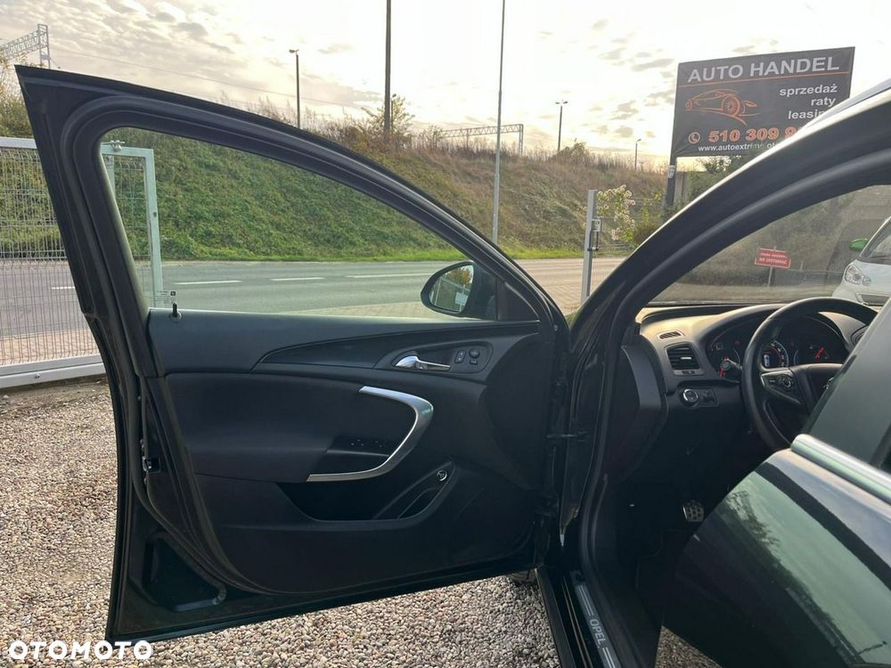 Opel Insignia 2.0 T Executive 4x4 S&S EU6 - 17