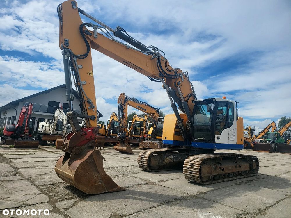 Liebherr R926 Compact - 1