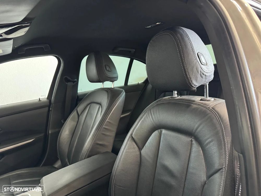 BMW 330 e Pack M Auto - 11