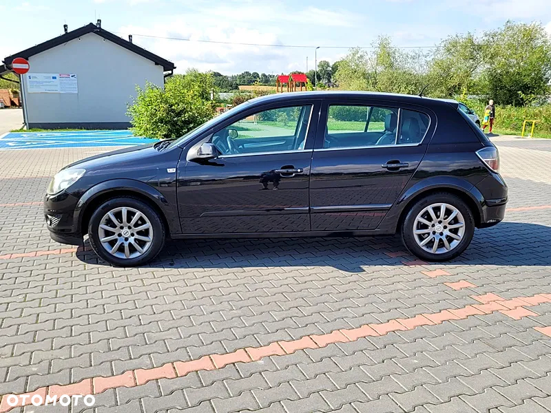 Opel Astra - 4