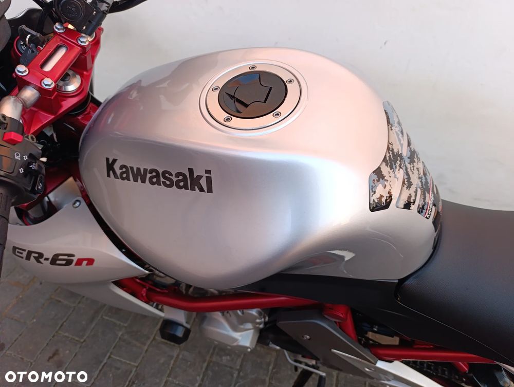 Kawasaki ER - 13
