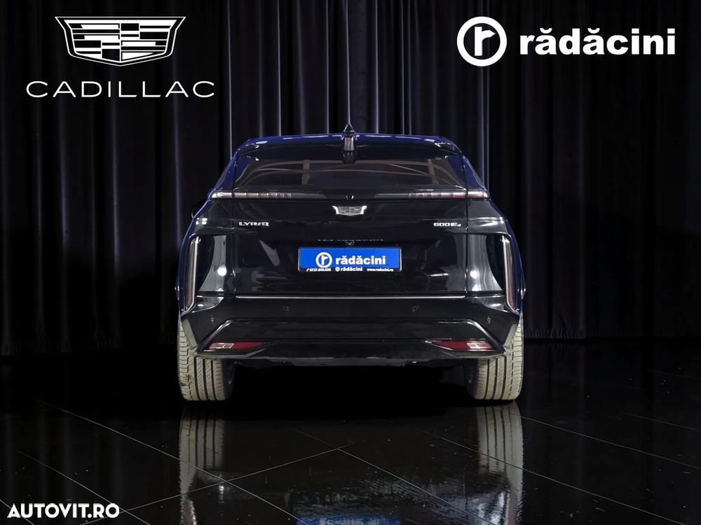 Cadillac Lyriq Sport - 8