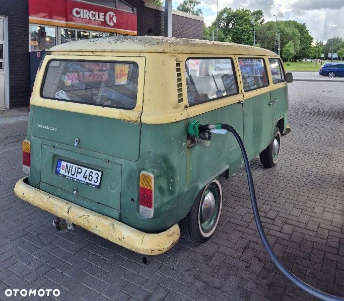 Volkswagen Transporter - 2