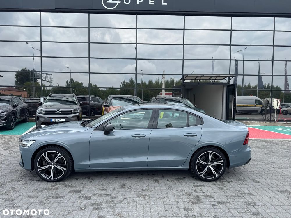 Volvo S60 B5 B AWD Plus Dark - 2