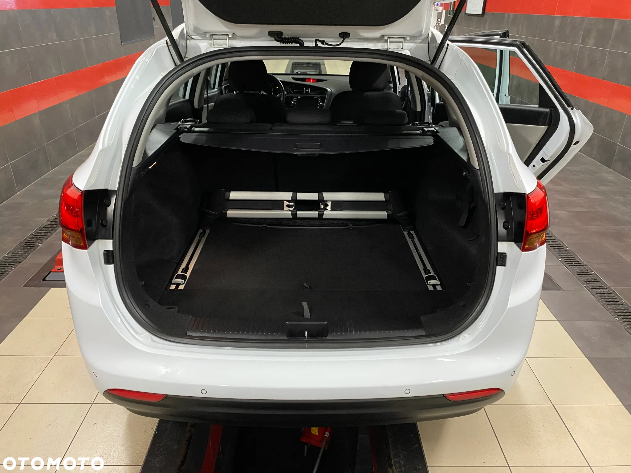 Kia Ceed 1.6 GDI Platinum Edition - 21