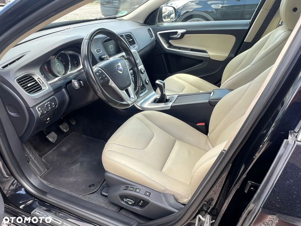 Volvo V60 D4 Drive-E Summum - 25