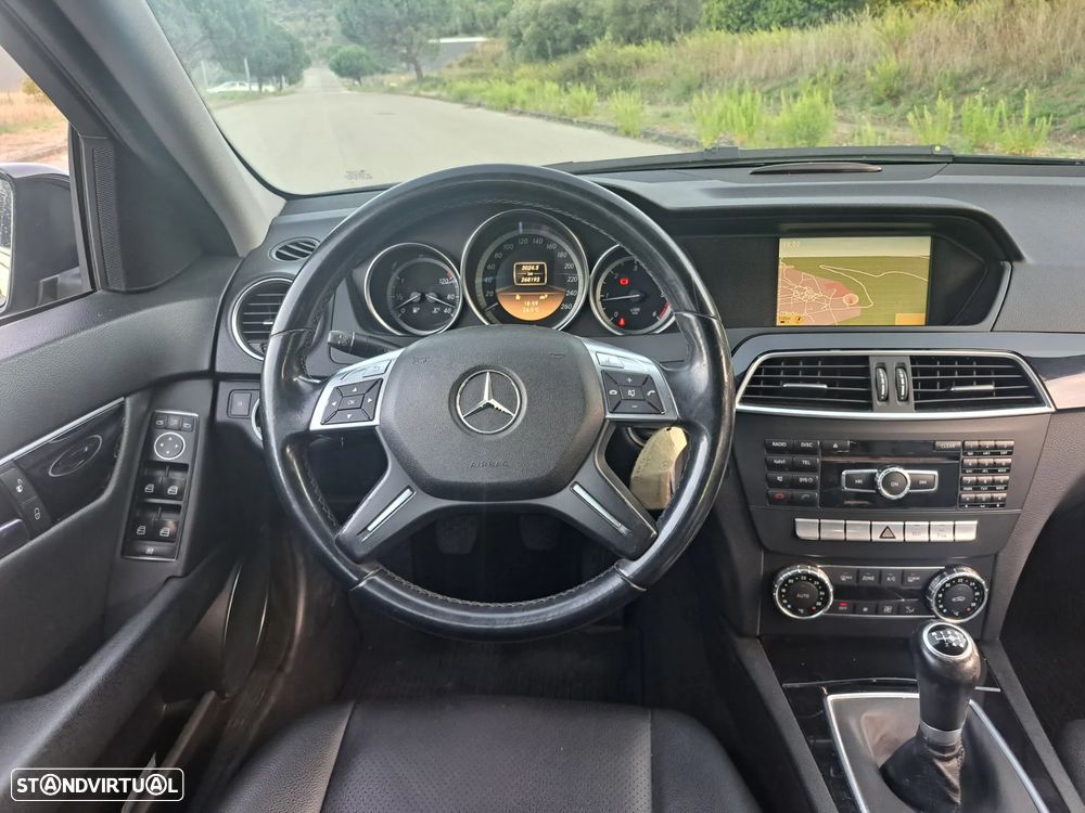 Mercedes-Benz C 180 CDi Avantgarde BlueEfficiency - 17