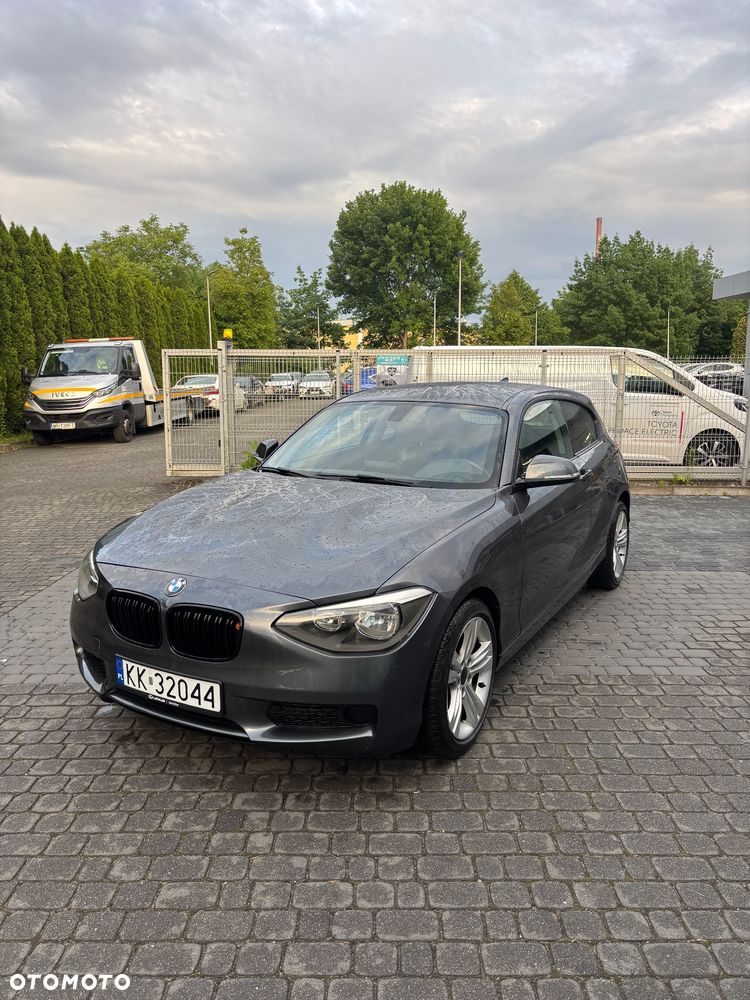 BMW Seria 1 118i - 1