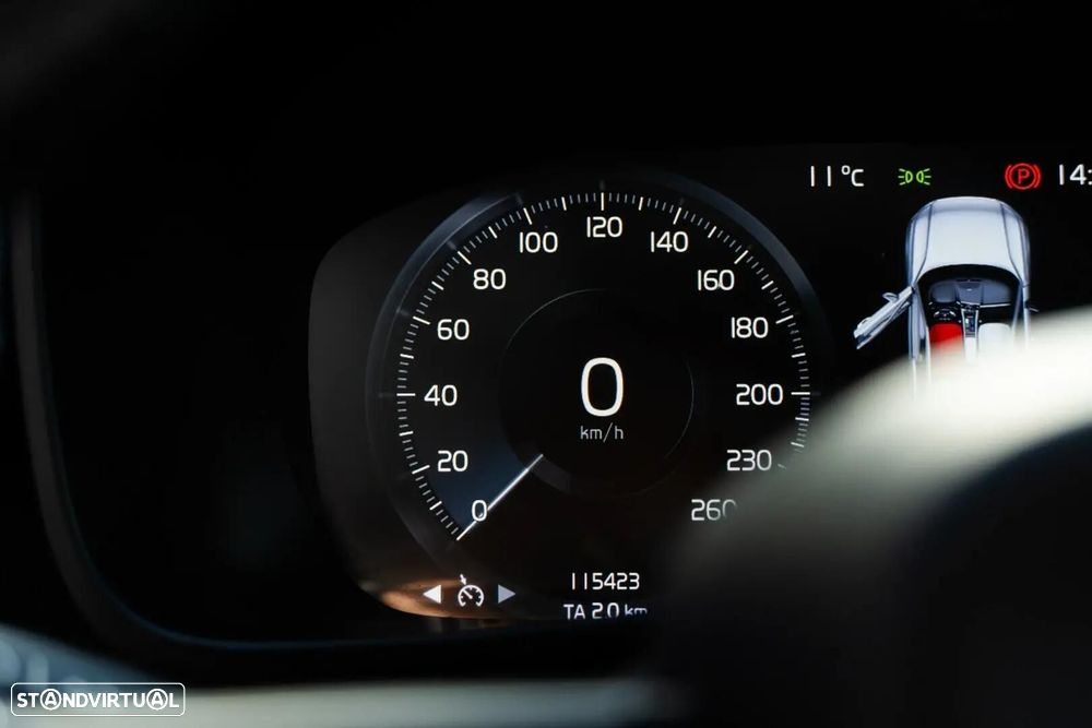 Volvo XC 40 - 38