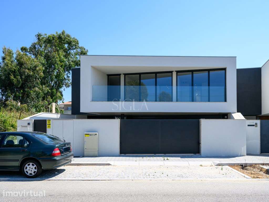 Moradia T4, perto da praia, na Madalena - Grande imagem: 2/52